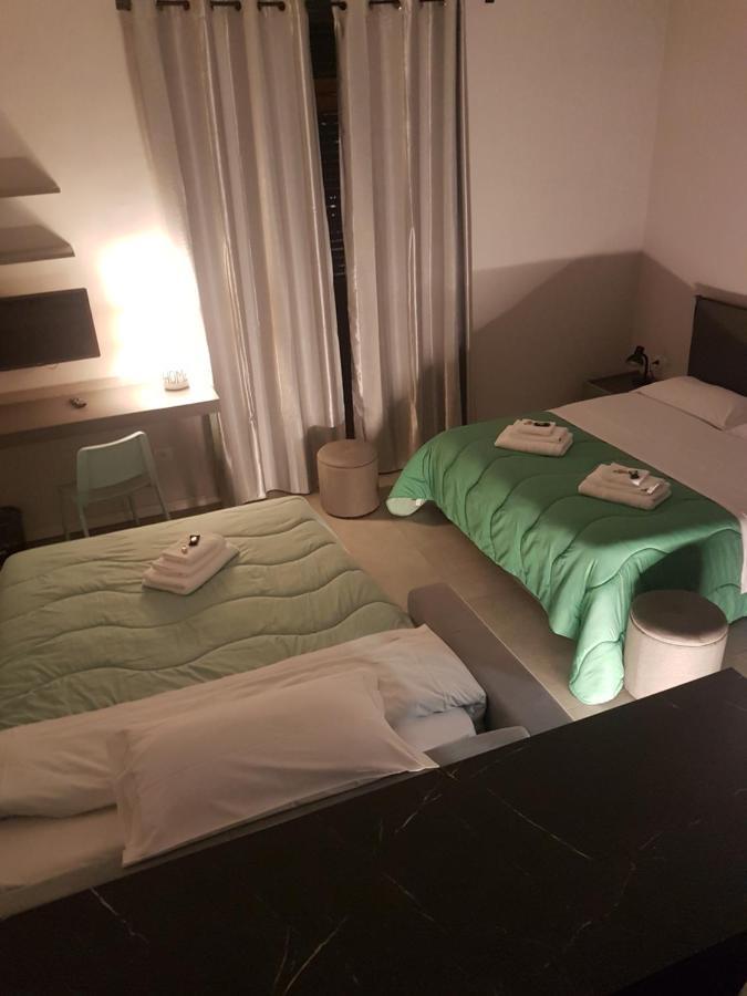 Your Home In Napoli Esterno foto