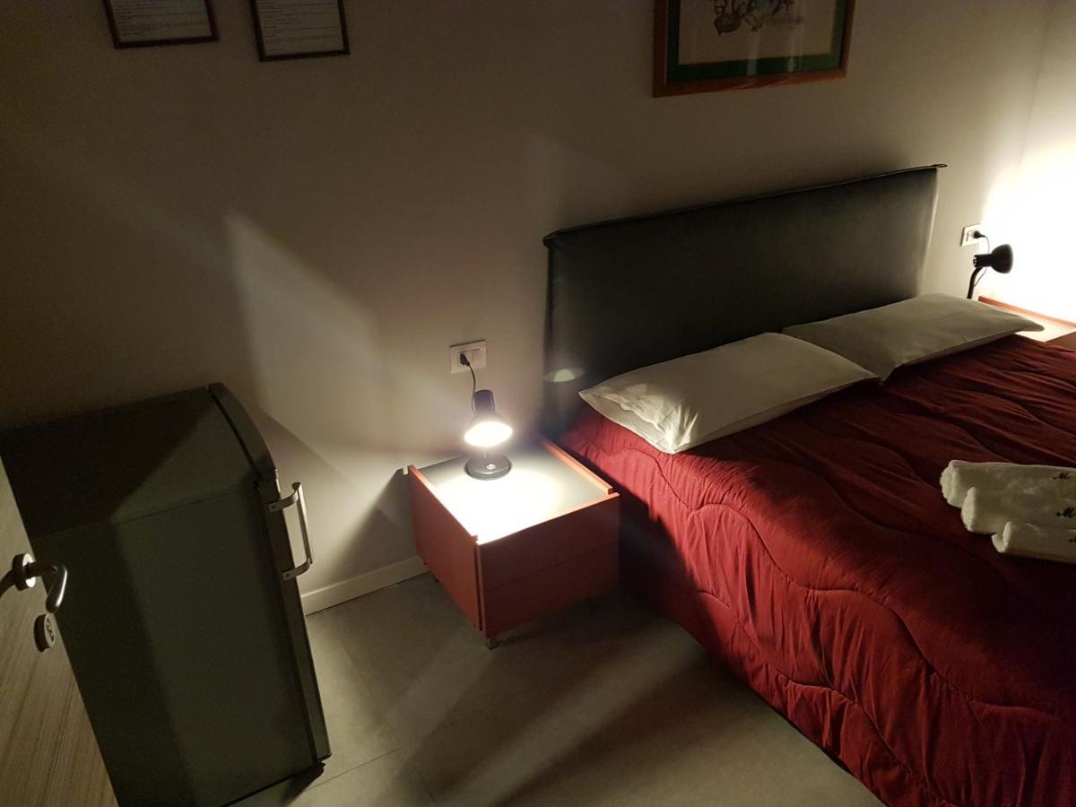 Your Home In Napoli Esterno foto